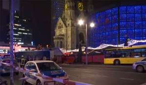 Berlino, si aggrava a 12 morti il bilancio tra loro forse un’italiana